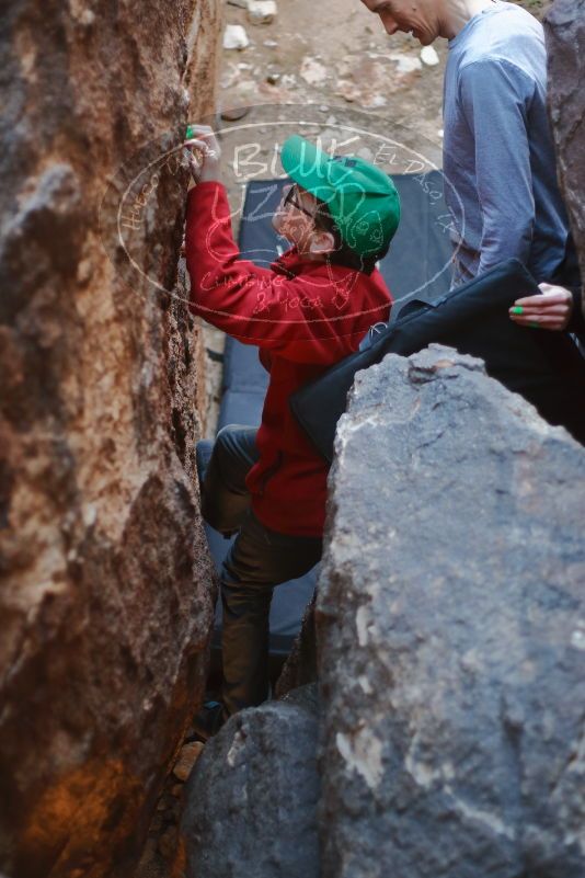 Bouldering in Hueco Tanks on 01/19/2020 with Blue Lizard Climbing and Yoga
Filename: SRM_20200119_1232540.jpg
Aperture: f/1.8
Shutter Speed: 1/250
Body: Canon EOS-1D Mark II
Lens: Canon EF 50mm f/1.8 II