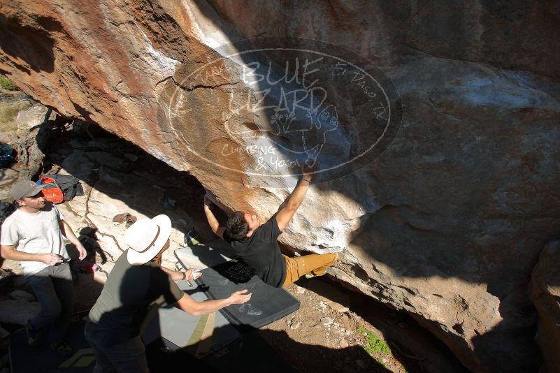 Bouldering in Hueco Tanks on 01/19/2020 with Blue Lizard Climbing and Yoga

Filename: SRM_20200119_1602300.jpg
Aperture: f/4.0
Shutter Speed: 1/500
Body: Canon EOS-1D Mark II
Lens: Canon EF 16-35mm f/2.8 L