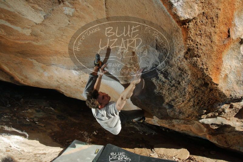 Bouldering in Hueco Tanks on 01/19/2020 with Blue Lizard Climbing and Yoga
Filename: SRM_20200119_1622180.jpg
Aperture: f/8.0
Shutter Speed: 1/250
Body: Canon EOS-1D Mark II
Lens: Canon EF 16-35mm f/2.8 L