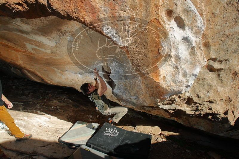 Bouldering in Hueco Tanks on 01/19/2020 with Blue Lizard Climbing and Yoga

Filename: SRM_20200119_1628480.jpg
Aperture: f/8.0
Shutter Speed: 1/250
Body: Canon EOS-1D Mark II
Lens: Canon EF 16-35mm f/2.8 L