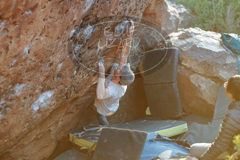 Bouldering in Hueco Tanks on 01/19/2020 with Blue Lizard Climbing and Yoga

Filename: SRM_20200119_1814340.jpg
Aperture: f/2.2
Shutter Speed: 1/320
Body: Canon EOS-1D Mark II
Lens: Canon EF 50mm f/1.8 II