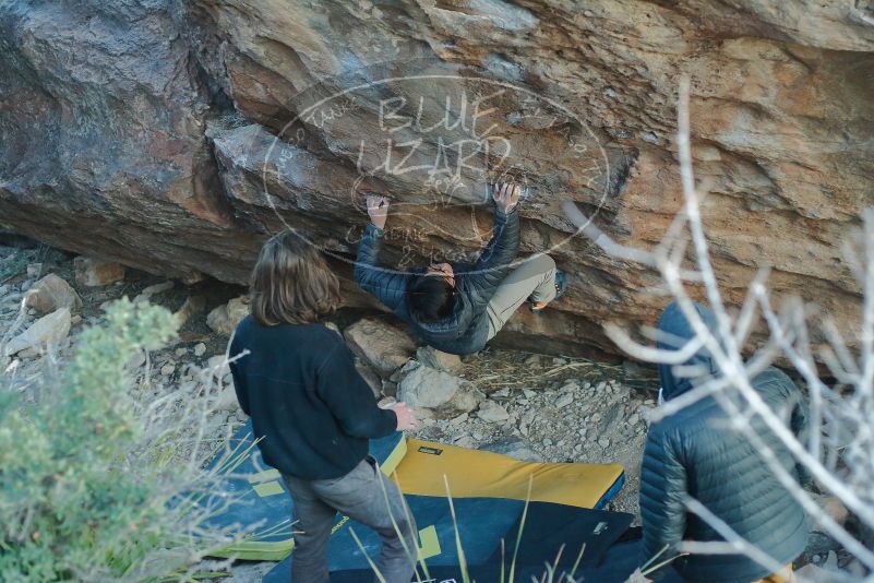Bouldering in Hueco Tanks on 01/19/2020 with Blue Lizard Climbing and Yoga
Filename: SRM_20200119_1824040.jpg
Aperture: f/2.8
Shutter Speed: 1/250
Body: Canon EOS-1D Mark II
Lens: Canon EF 50mm f/1.8 II