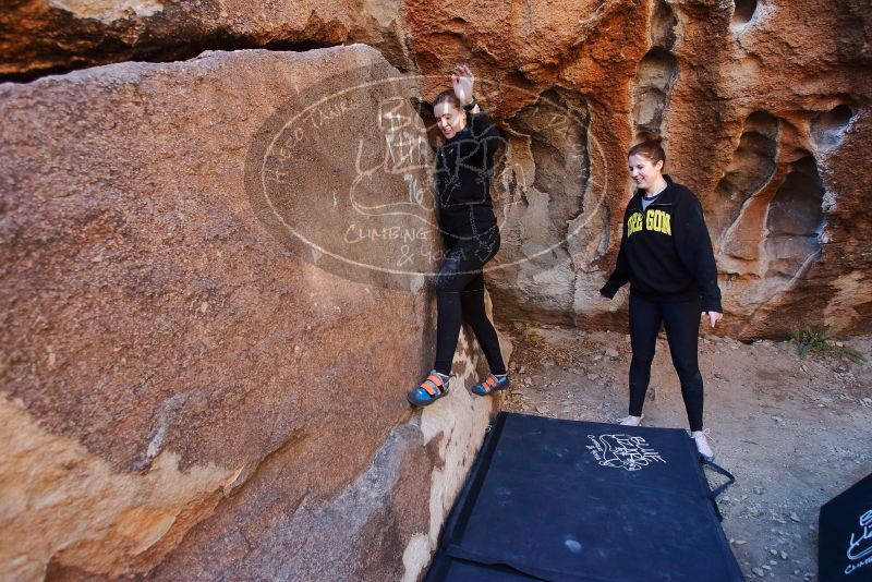 Bouldering in Hueco Tanks on 01/26/2020 with Blue Lizard Climbing and Yoga
Filename: SRM_20200126_1110010.jpg
Aperture: f/4.5
Shutter Speed: 1/200
Body: Canon EOS-1D Mark II
Lens: Canon EF 16-35mm f/2.8 L