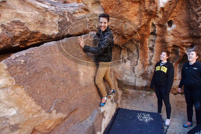 Bouldering in Hueco Tanks on 01/26/2020 with Blue Lizard Climbing and Yoga
Filename: SRM_20200126_1113110.jpg
Aperture: f/4.0
Shutter Speed: 1/200
Body: Canon EOS-1D Mark II
Lens: Canon EF 16-35mm f/2.8 L