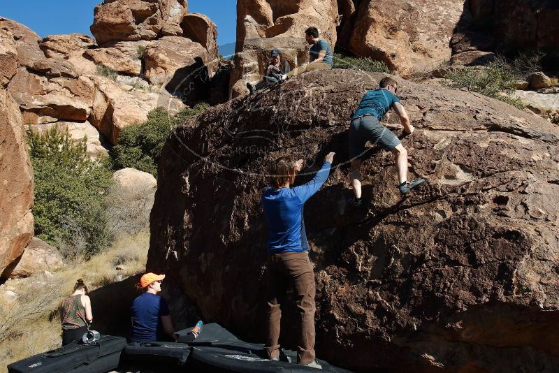 Bouldering in Hueco Tanks on 01/26/2020 with Blue Lizard Climbing and Yoga
Filename: SRM_20200126_1421400.jpg
Aperture: f/8.0
Shutter Speed: 1/400
Body: Canon EOS-1D Mark II
Lens: Canon EF 16-35mm f/2.8 L