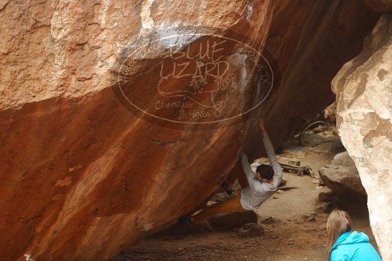 Bouldering in Hueco Tanks on 01/27/2020 with Blue Lizard Climbing and Yoga
Filename: SRM_20200127_1135190.jpg
Aperture: f/4.0
Shutter Speed: 1/320
Body: Canon EOS-1D Mark II
Lens: Canon EF 50mm f/1.8 II