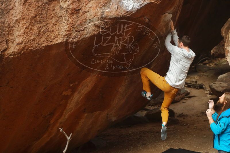 Bouldering in Hueco Tanks on 01/27/2020 with Blue Lizard Climbing and Yoga
Filename: SRM_20200127_1135370.jpg
Aperture: f/5.0
Shutter Speed: 1/320
Body: Canon EOS-1D Mark II
Lens: Canon EF 50mm f/1.8 II