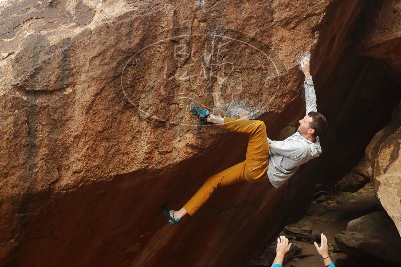 Bouldering in Hueco Tanks on 01/27/2020 with Blue Lizard Climbing and Yoga
Filename: SRM_20200127_1136030.jpg
Aperture: f/6.3
Shutter Speed: 1/320
Body: Canon EOS-1D Mark II
Lens: Canon EF 50mm f/1.8 II
