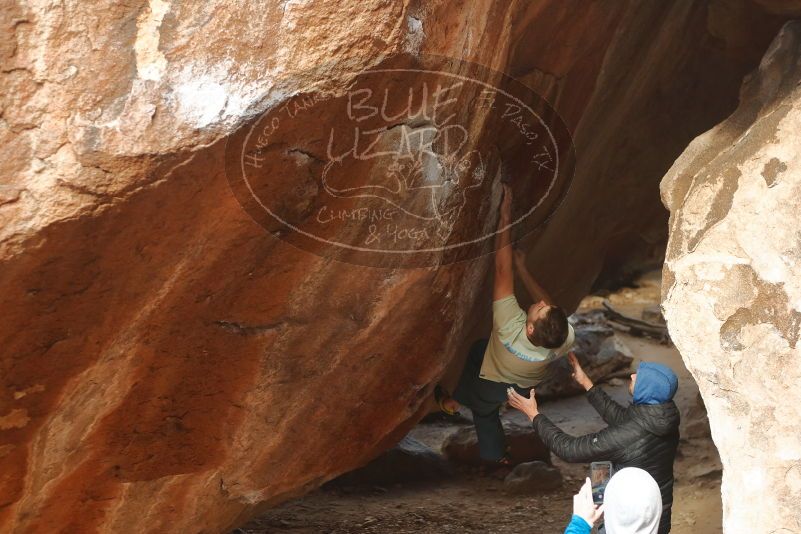 Bouldering in Hueco Tanks on 01/27/2020 with Blue Lizard Climbing and Yoga
Filename: SRM_20200127_1144040.jpg
Aperture: f/3.2
Shutter Speed: 1/320
Body: Canon EOS-1D Mark II
Lens: Canon EF 50mm f/1.8 II