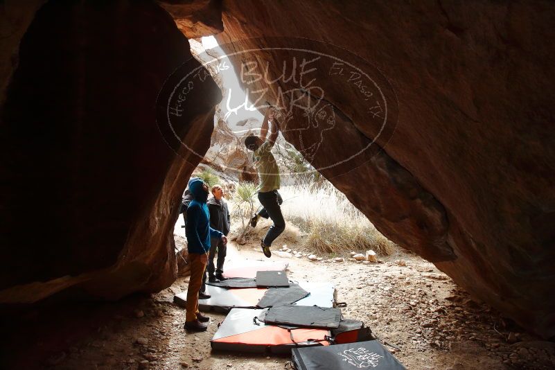 Bouldering in Hueco Tanks on 01/27/2020 with Blue Lizard Climbing and Yoga

Filename: SRM_20200127_1214320.jpg
Aperture: f/7.1
Shutter Speed: 1/250
Body: Canon EOS-1D Mark II
Lens: Canon EF 16-35mm f/2.8 L