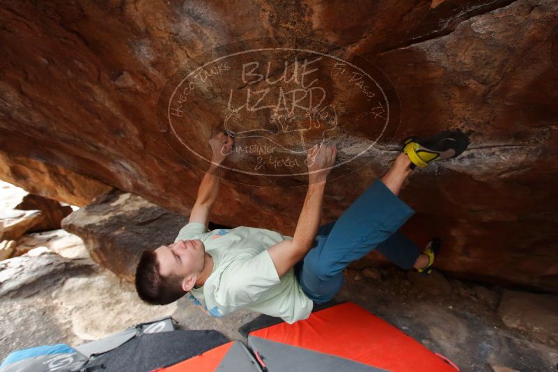 Bouldering in Hueco Tanks on 01/27/2020 with Blue Lizard Climbing and Yoga
Filename: SRM_20200127_1344330.jpg
Aperture: f/4.5
Shutter Speed: 1/250
Body: Canon EOS-1D Mark II
Lens: Canon EF 16-35mm f/2.8 L