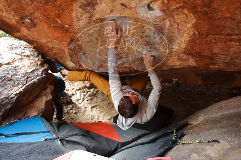 Bouldering in Hueco Tanks on 01/27/2020 with Blue Lizard Climbing and Yoga
Filename: SRM_20200127_1557270.jpg
Aperture: f/4.0
Shutter Speed: 1/320
Body: Canon EOS-1D Mark II
Lens: Canon EF 16-35mm f/2.8 L