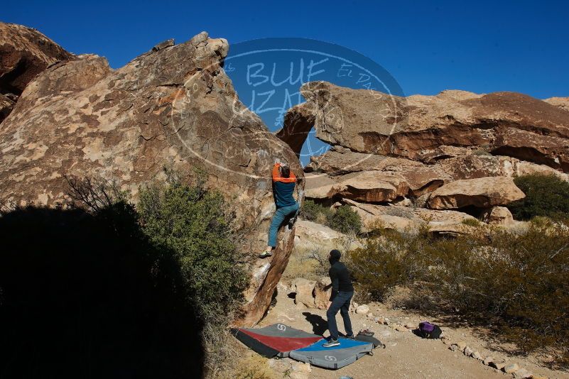 Bouldering in Hueco Tanks on 01/29/2020 with Blue Lizard Climbing and Yoga

Filename: SRM_20200129_1113480.jpg
Aperture: f/9.0
Shutter Speed: 1/400
Body: Canon EOS-1D Mark II
Lens: Canon EF 16-35mm f/2.8 L