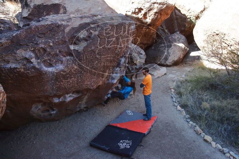 Bouldering in Hueco Tanks on 01/29/2020 with Blue Lizard Climbing and Yoga
Filename: SRM_20200129_1118080.jpg
Aperture: f/8.0
Shutter Speed: 1/250
Body: Canon EOS-1D Mark II
Lens: Canon EF 16-35mm f/2.8 L