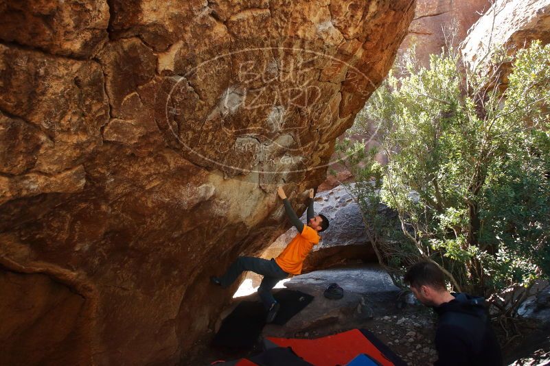 Bouldering in Hueco Tanks on 01/29/2020 with Blue Lizard Climbing and Yoga
Filename: SRM_20200129_1204070.jpg
Aperture: f/5.6
Shutter Speed: 1/250
Body: Canon EOS-1D Mark II
Lens: Canon EF 16-35mm f/2.8 L