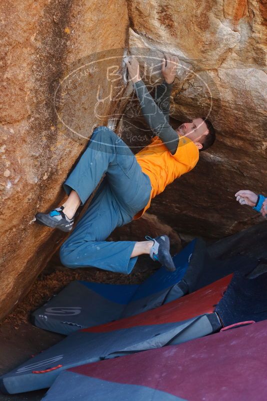 Bouldering in Hueco Tanks on 01/29/2020 with Blue Lizard Climbing and Yoga

Filename: SRM_20200129_1256051.jpg
Aperture: f/4.0
Shutter Speed: 1/250
Body: Canon EOS-1D Mark II
Lens: Canon EF 50mm f/1.8 II
