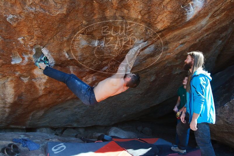 Bouldering in Hueco Tanks on 01/29/2020 with Blue Lizard Climbing and Yoga
Filename: SRM_20200129_1515101.jpg
Aperture: f/6.3
Shutter Speed: 1/320
Body: Canon EOS-1D Mark II
Lens: Canon EF 16-35mm f/2.8 L