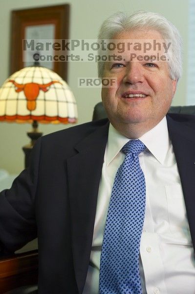 Portrait of UT Vice President and Chief Financial Officer Kevin Hegarty.

Filename: SRM_20061211_0906180.jpg
Aperture: f/3.5
Shutter Speed: 1/200
Body: Canon EOS-1D Mark II
Lens: Canon EF 50mm f/1.8 II