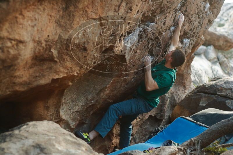 Bouldering in Hueco Tanks on 01/29/2020 with Blue Lizard Climbing and Yoga
Filename: SRM_20200129_1819280.jpg
Aperture: f/2.8
Shutter Speed: 1/250
Body: Canon EOS-1D Mark II
Lens: Canon EF 50mm f/1.8 II