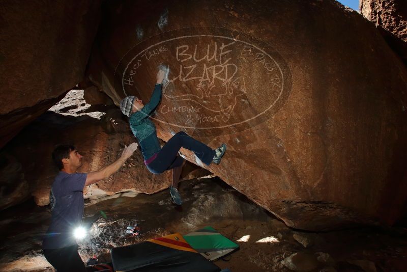 Bouldering in Hueco Tanks on 02/01/2020 with Blue Lizard Climbing and Yoga
Filename: SRM_20200201_1413150.jpg
Aperture: f/8.0
Shutter Speed: 1/250
Body: Canon EOS-1D Mark II
Lens: Canon EF 16-35mm f/2.8 L