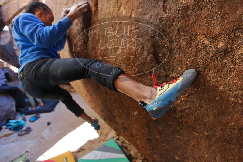 Bouldering in Hueco Tanks on 02/01/2020 with Blue Lizard Climbing and Yoga
Filename: SRM_20200201_1544260.jpg
Aperture: f/2.8
Shutter Speed: 1/320
Body: Canon EOS-1D Mark II
Lens: Canon EF 16-35mm f/2.8 L
