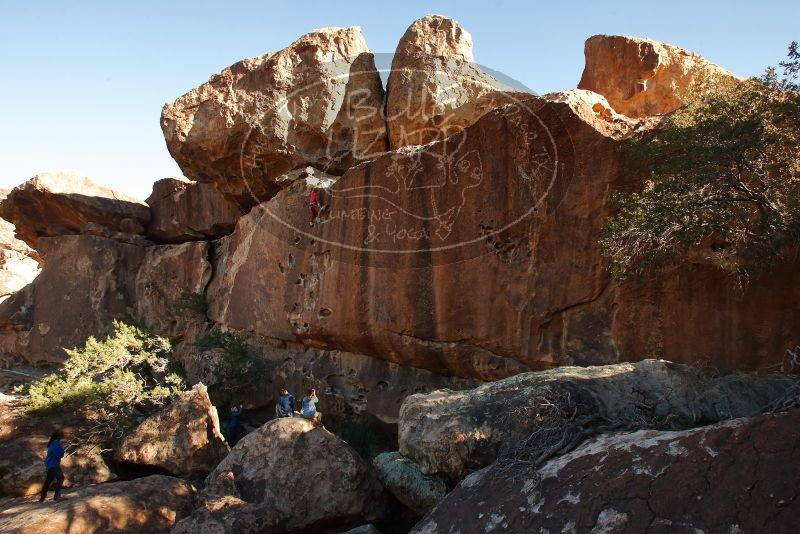 Bouldering in Hueco Tanks on 02/01/2020 with Blue Lizard Climbing and Yoga
Filename: SRM_20200201_1644180.jpg
Aperture: f/8.0
Shutter Speed: 1/200
Body: Canon EOS-1D Mark II
Lens: Canon EF 16-35mm f/2.8 L