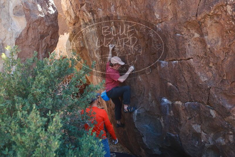 Bouldering in Hueco Tanks on 02/08/2020 with Blue Lizard Climbing and Yoga

Filename: SRM_20200208_1251480.jpg
Aperture: f/4.0
Shutter Speed: 1/250
Body: Canon EOS-1D Mark II
Lens: Canon EF 50mm f/1.8 II