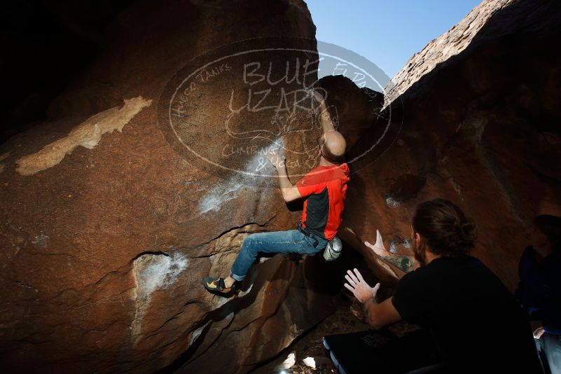Bouldering in Hueco Tanks on 02/08/2020 with Blue Lizard Climbing and Yoga

Filename: SRM_20200208_1512580.jpg
Aperture: f/5.6
Shutter Speed: 1/250
Body: Canon EOS-1D Mark II
Lens: Canon EF 16-35mm f/2.8 L