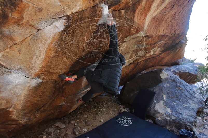 Bouldering in Hueco Tanks on 01/06/2020 with Blue Lizard Climbing and Yoga
Filename: SRM_20200106_1236310.jpg
Aperture: f/3.5
Shutter Speed: 1/250
Body: Canon EOS-1D Mark II
Lens: Canon EF 16-35mm f/2.8 L
