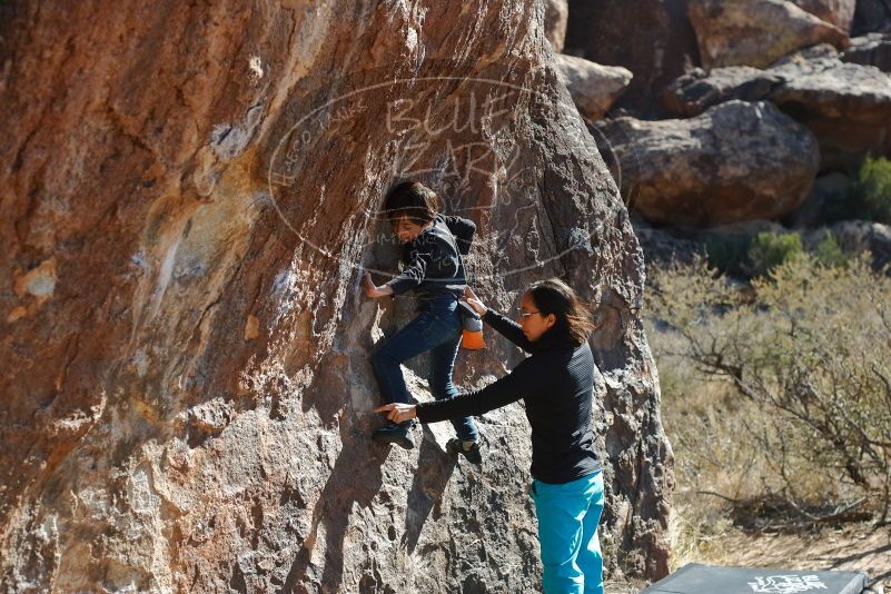 Bouldering in Hueco Tanks on 01/06/2020 with Blue Lizard Climbing and Yoga
Filename: SRM_20200106_1349230.jpg
Aperture: f/4.0
Shutter Speed: 1/400
Body: Canon EOS-1D Mark II
Lens: Canon EF 50mm f/1.8 II