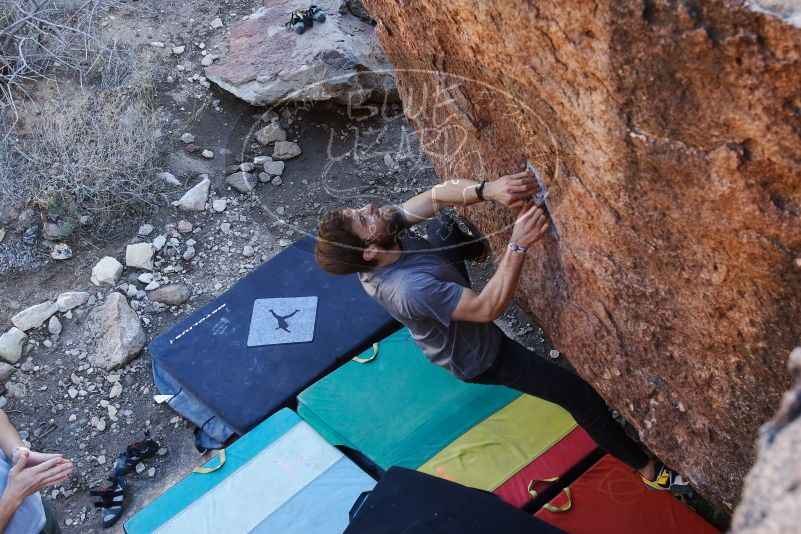 Bouldering in Hueco Tanks on 02/14/2020 with Blue Lizard Climbing and Yoga
Filename: SRM_20200214_1541100.jpg
Aperture: f/4.5
Shutter Speed: 1/250
Body: Canon EOS-1D Mark II
Lens: Canon EF 16-35mm f/2.8 L