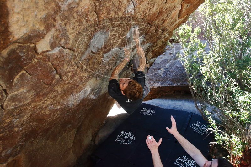 Bouldering in Hueco Tanks on 02/16/2020 with Blue Lizard Climbing and Yoga
Filename: SRM_20200216_1216020.jpg
Aperture: f/5.0
Shutter Speed: 1/320
Body: Canon EOS-1D Mark II
Lens: Canon EF 16-35mm f/2.8 L
