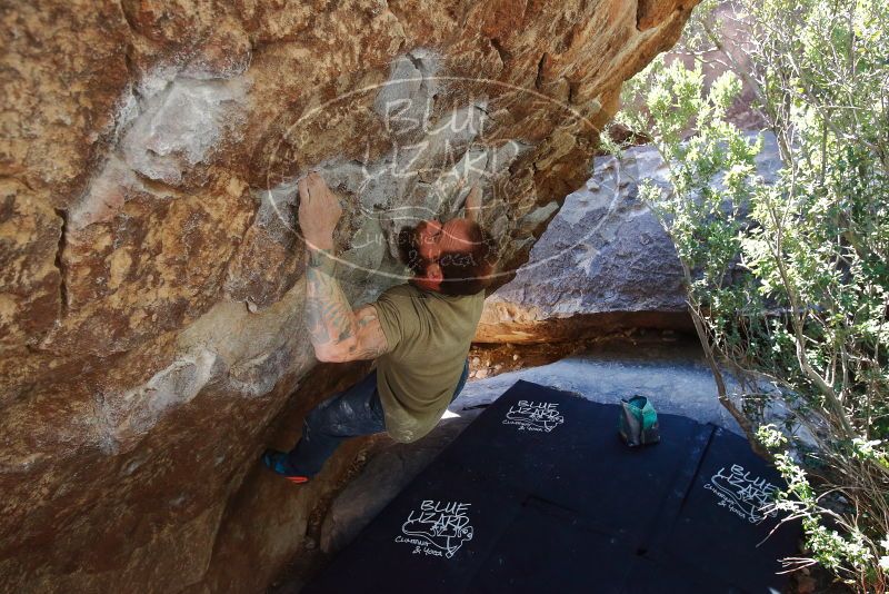 Bouldering in Hueco Tanks on 02/16/2020 with Blue Lizard Climbing and Yoga

Filename: SRM_20200216_1218130.jpg
Aperture: f/5.0
Shutter Speed: 1/250
Body: Canon EOS-1D Mark II
Lens: Canon EF 16-35mm f/2.8 L