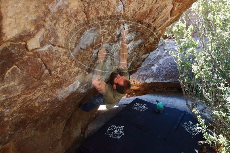 Bouldering in Hueco Tanks on 02/16/2020 with Blue Lizard Climbing and Yoga

Filename: SRM_20200216_1219341.jpg
Aperture: f/5.6
Shutter Speed: 1/250
Body: Canon EOS-1D Mark II
Lens: Canon EF 16-35mm f/2.8 L