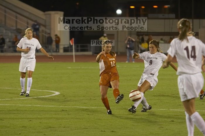 Priscilla Fite, #12.  The lady longhorns beat Texas A&M 1-0 in soccer Friday night.

Filename: SRM_20061027_1913368.jpg
Aperture: f/4.0
Shutter Speed: 1/500
Body: Canon EOS 20D
Lens: Canon EF 80-200mm f/2.8 L