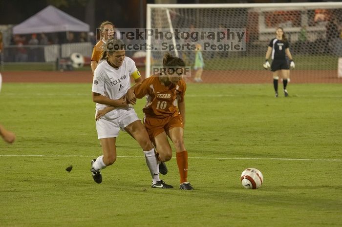 Stephanie Logterman, #10.  The lady longhorns beat Texas A&M 1-0 in soccer Friday night.

Filename: SRM_20061027_1924380.jpg
Aperture: f/4.0
Shutter Speed: 1/400
Body: Canon EOS 20D
Lens: Canon EF 80-200mm f/2.8 L