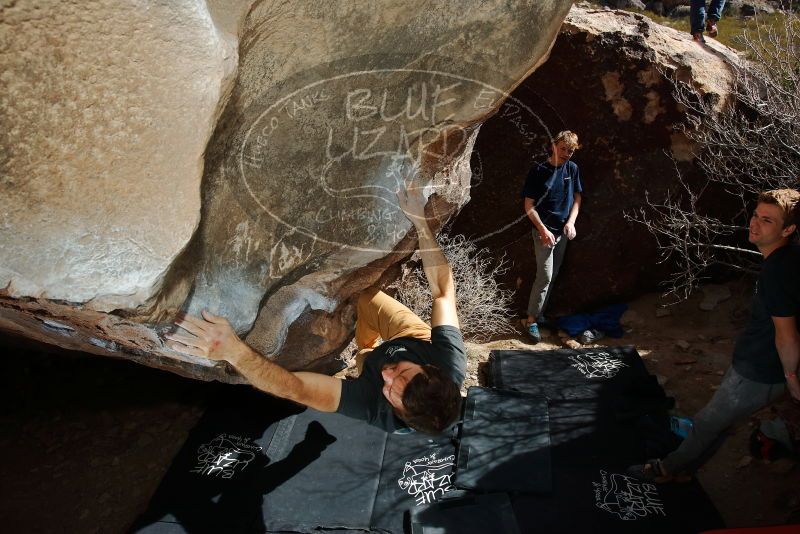 Bouldering in Hueco Tanks on 02/16/2020 with Blue Lizard Climbing and Yoga
Filename: SRM_20200216_1404170.jpg
Aperture: f/8.0
Shutter Speed: 1/250
Body: Canon EOS-1D Mark II
Lens: Canon EF 16-35mm f/2.8 L
