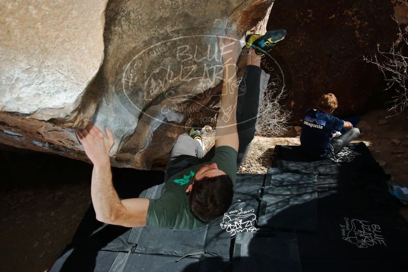 Bouldering in Hueco Tanks on 02/16/2020 with Blue Lizard Climbing and Yoga

Filename: SRM_20200216_1408101.jpg
Aperture: f/8.0
Shutter Speed: 1/250
Body: Canon EOS-1D Mark II
Lens: Canon EF 16-35mm f/2.8 L