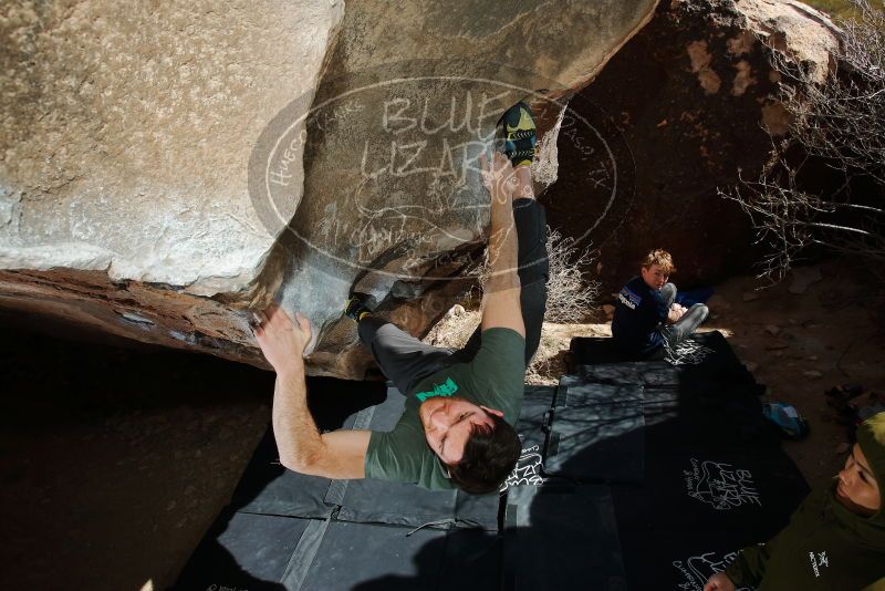 Bouldering in Hueco Tanks on 02/16/2020 with Blue Lizard Climbing and Yoga

Filename: SRM_20200216_1408140.jpg
Aperture: f/8.0
Shutter Speed: 1/250
Body: Canon EOS-1D Mark II
Lens: Canon EF 16-35mm f/2.8 L