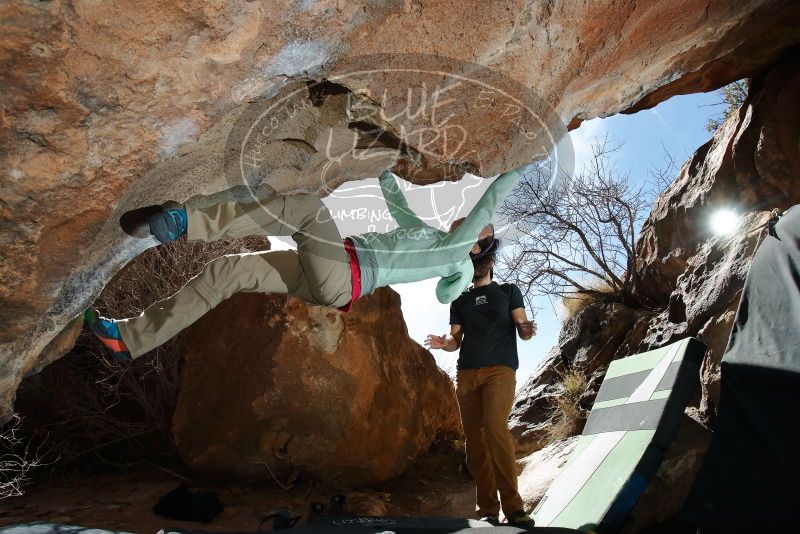 Bouldering in Hueco Tanks on 02/16/2020 with Blue Lizard Climbing and Yoga

Filename: SRM_20200216_1420320.jpg
Aperture: f/8.0
Shutter Speed: 1/250
Body: Canon EOS-1D Mark II
Lens: Canon EF 16-35mm f/2.8 L
