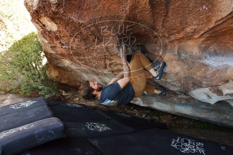 Bouldering in Hueco Tanks on 02/16/2020 with Blue Lizard Climbing and Yoga
Filename: SRM_20200216_1637060.jpg
Aperture: f/5.0
Shutter Speed: 1/250
Body: Canon EOS-1D Mark II
Lens: Canon EF 16-35mm f/2.8 L