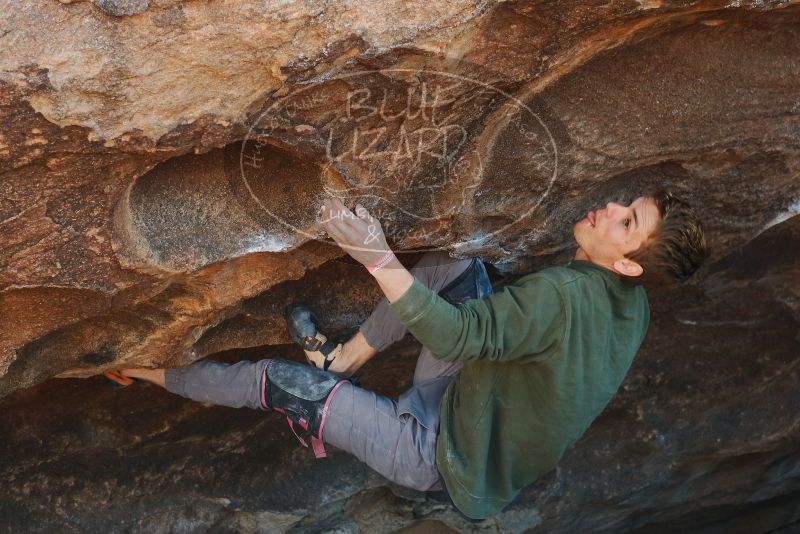 Bouldering in Hueco Tanks on 02/16/2020 with Blue Lizard Climbing and Yoga
Filename: SRM_20200216_1704410.jpg
Aperture: f/4.5
Shutter Speed: 1/250
Body: Canon EOS-1D Mark II
Lens: Canon EF 50mm f/1.8 II