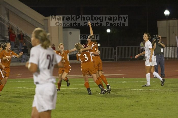 The lady longhorns beat Texas A&M 1-0 in soccer Friday night.

Filename: SRM_20061027_2037449.jpg
Aperture: f/4.0
Shutter Speed: 1/800
Body: Canon EOS 20D
Lens: Canon EF 80-200mm f/2.8 L