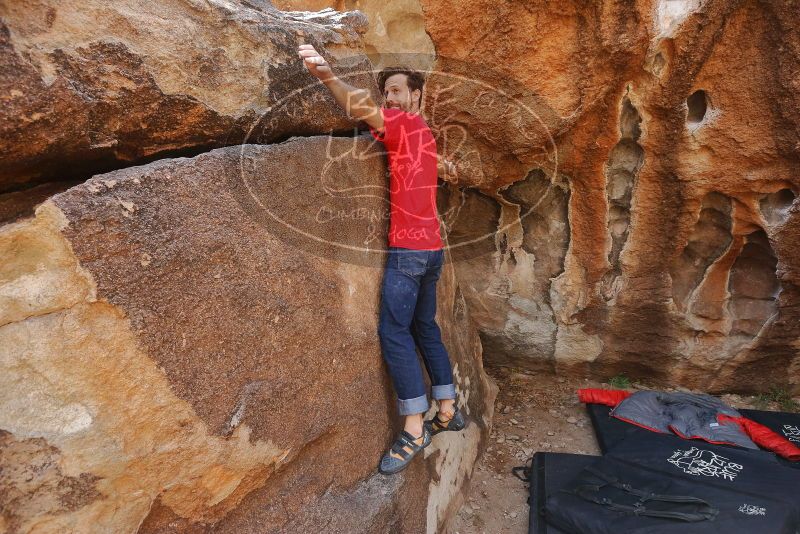 Bouldering in Hueco Tanks on 02/28/2020 with Blue Lizard Climbing and Yoga

Filename: SRM_20200228_1229130.jpg
Aperture: f/6.3
Shutter Speed: 1/250
Body: Canon EOS-1D Mark II
Lens: Canon EF 16-35mm f/2.8 L