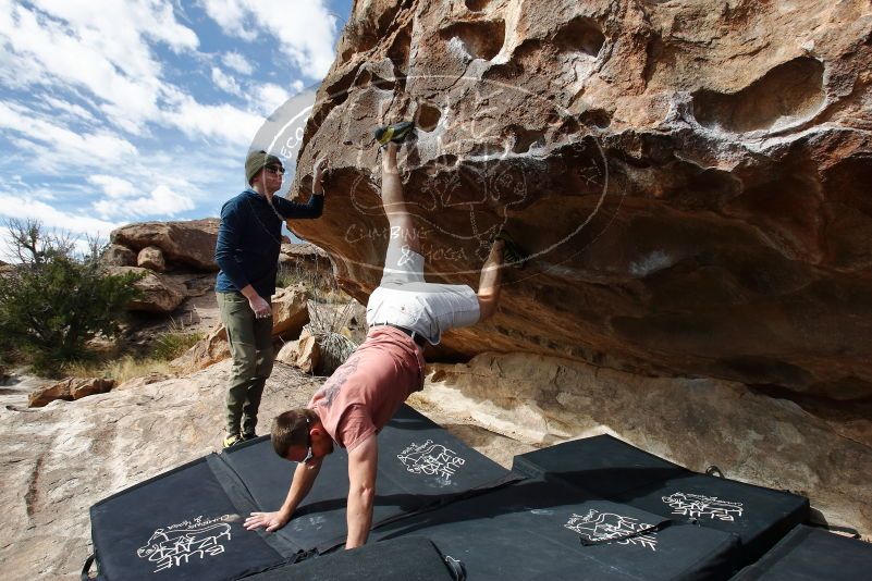 Bouldering in Hueco Tanks on 02/29/2020 with Blue Lizard Climbing and Yoga
Filename: SRM_20200229_1135050.jpg
Aperture: f/6.3
Shutter Speed: 1/320
Body: Canon EOS-1D Mark II
Lens: Canon EF 16-35mm f/2.8 L