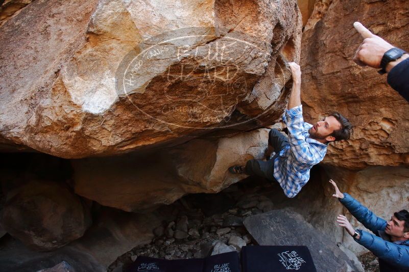 Bouldering in Hueco Tanks on 02/29/2020 with Blue Lizard Climbing and Yoga

Filename: SRM_20200229_1539140.jpg
Aperture: f/5.0
Shutter Speed: 1/250
Body: Canon EOS-1D Mark II
Lens: Canon EF 16-35mm f/2.8 L