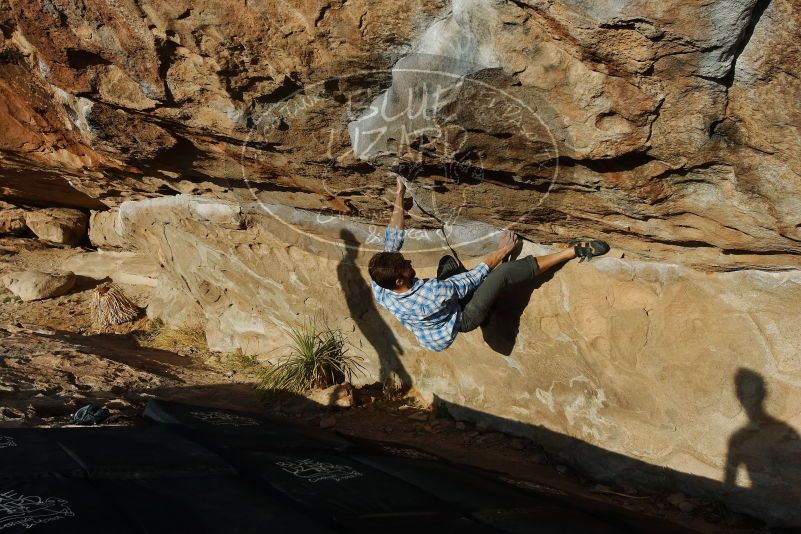 Bouldering in Hueco Tanks on 02/29/2020 with Blue Lizard Climbing and Yoga
Filename: SRM_20200229_1753410.jpg
Aperture: f/7.1
Shutter Speed: 1/400
Body: Canon EOS-1D Mark II
Lens: Canon EF 16-35mm f/2.8 L