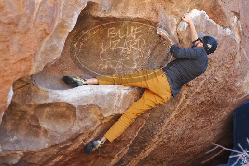 Bouldering in Hueco Tanks on 03/07/2020 with Blue Lizard Climbing and Yoga

Filename: SRM_20200307_1459590.jpg
Aperture: f/2.8
Shutter Speed: 1/640
Body: Canon EOS-1D Mark II
Lens: Canon EF 50mm f/1.8 II