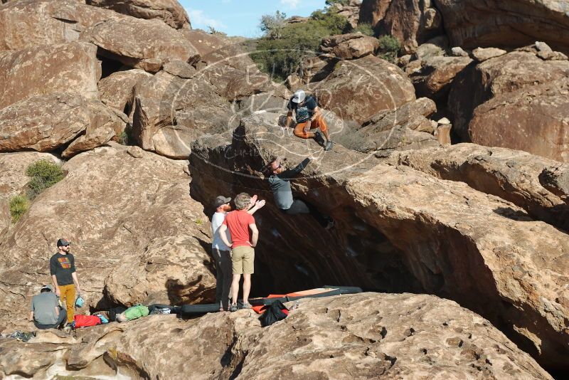 Bouldering in Hueco Tanks on 03/07/2020 with Blue Lizard Climbing and Yoga
Filename: SRM_20200307_1703340.jpg
Aperture: f/4.0
Shutter Speed: 1/1000
Body: Canon EOS-1D Mark II
Lens: Canon EF 50mm f/1.8 II