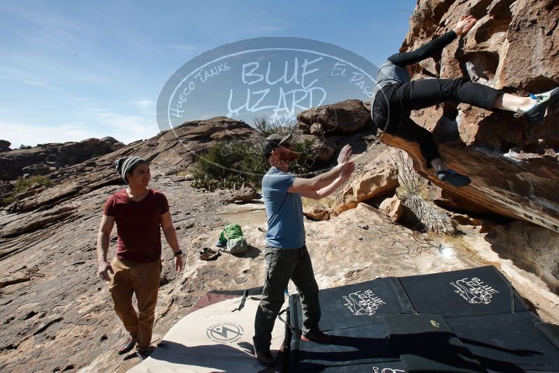 Bouldering in Hueco Tanks on 03/06/2020 with Blue Lizard Climbing and Yoga
Filename: SRM_20200306_1132240.jpg
Aperture: f/8.0
Shutter Speed: 1/250
Body: Canon EOS-1D Mark II
Lens: Canon EF 16-35mm f/2.8 L
